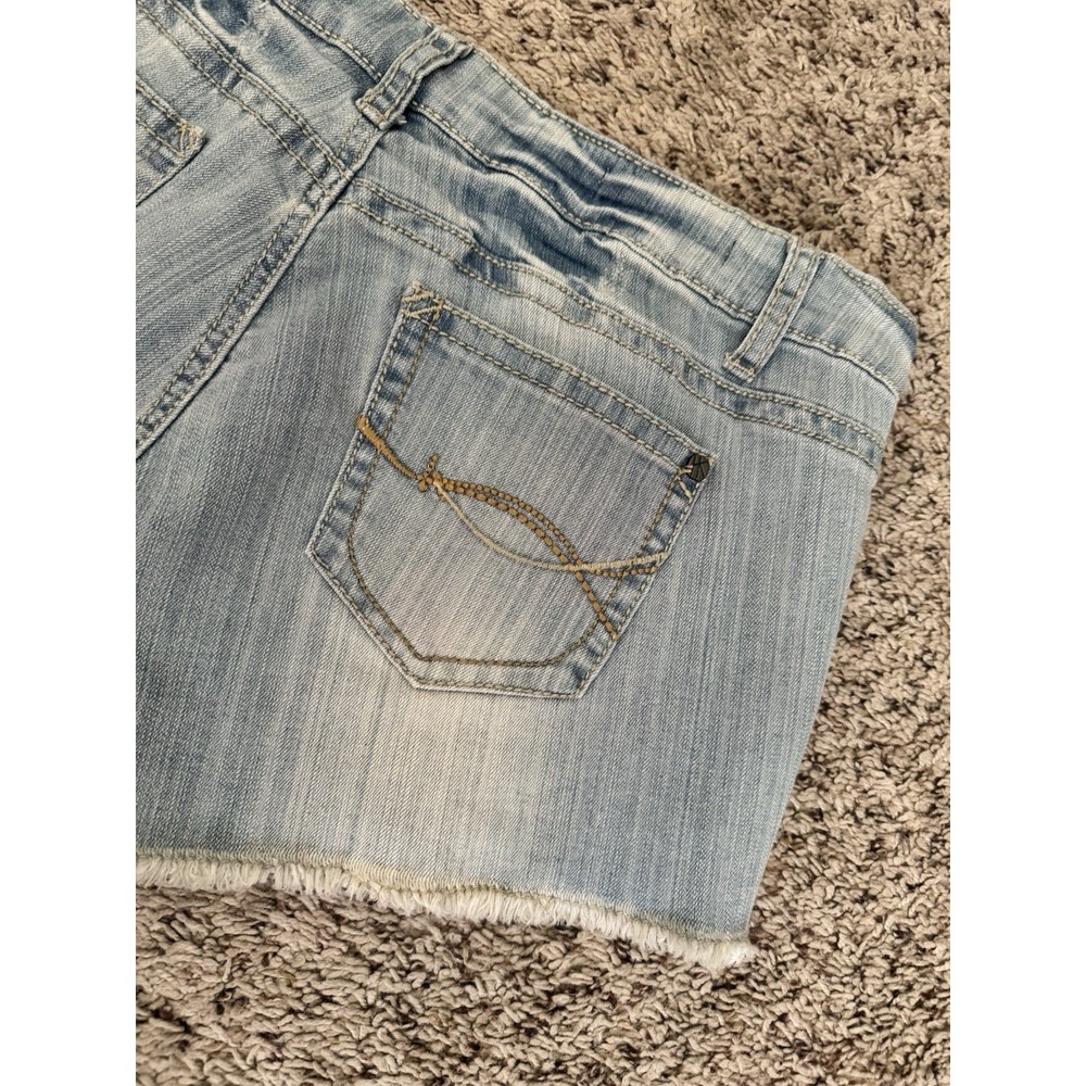 Hot Kiss Womens Junior Cici Distressed Animal Print Sequined Denim Shorts‎ Sz 13 - Picture 10 of 14